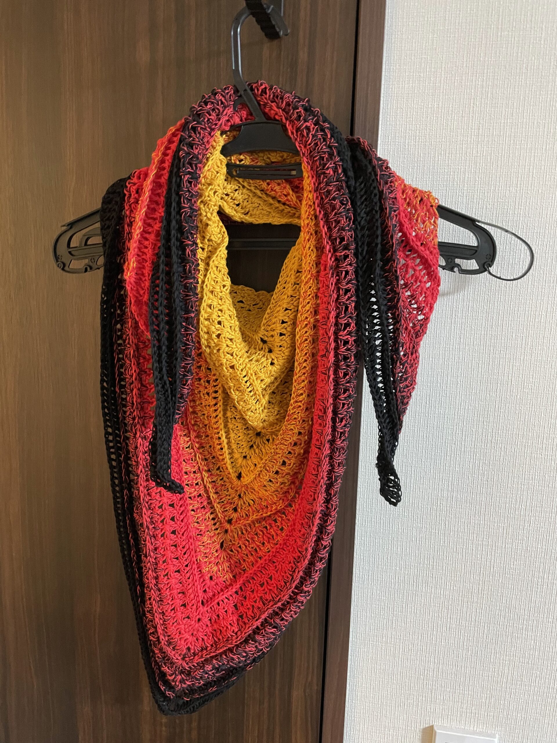 情熱的な三角ショール