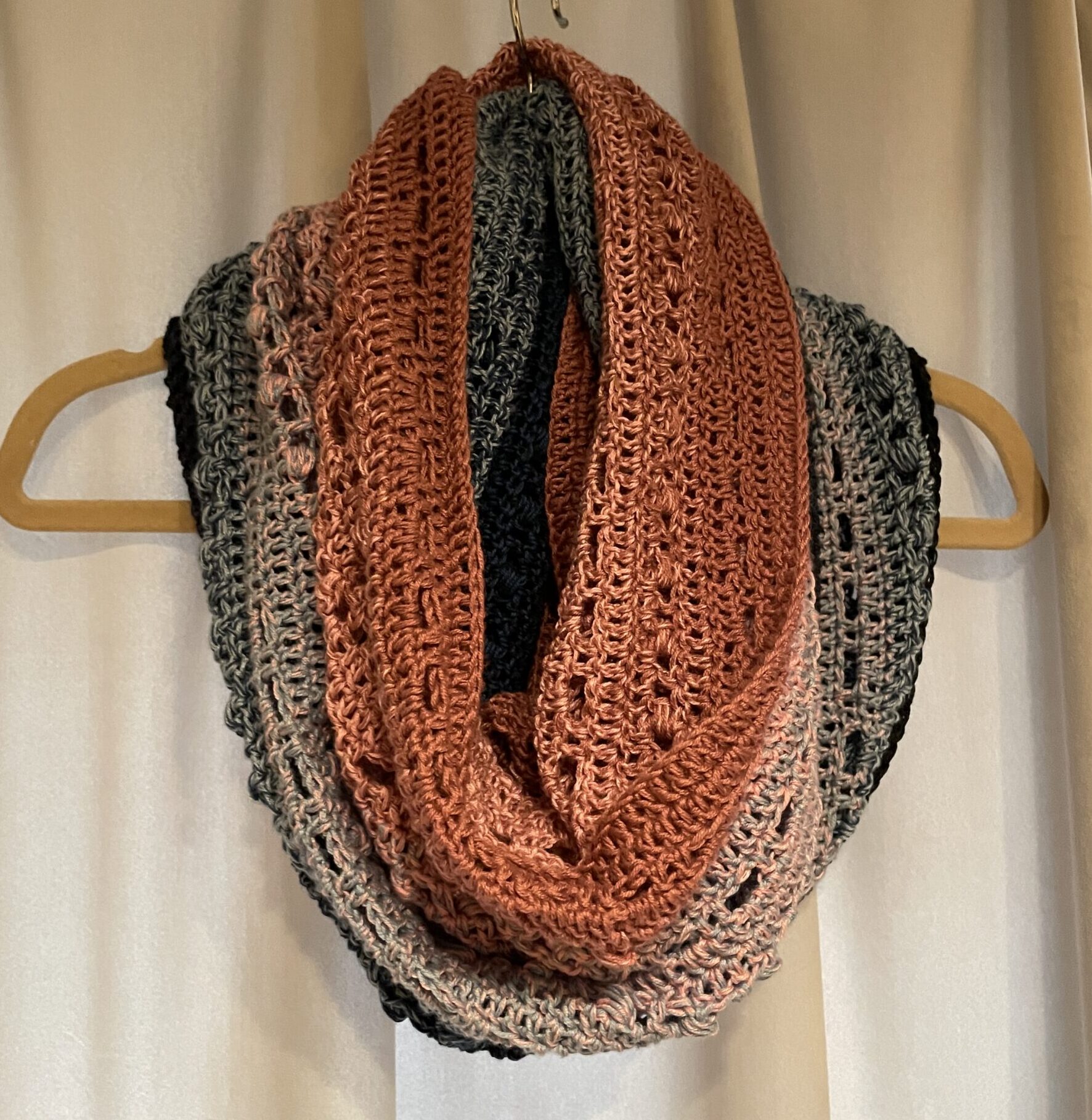 二重巻スヌード（Twister）